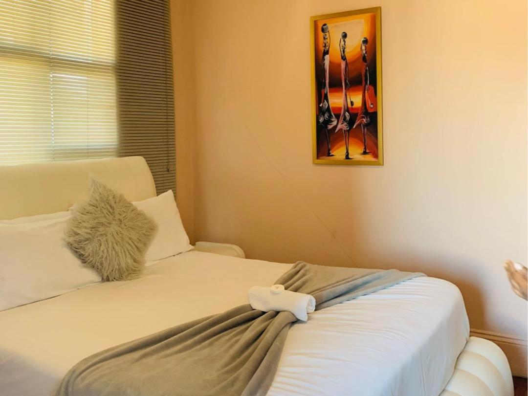 איסט לונדון Palm Heaven B&B מראה חיצוני תמונה